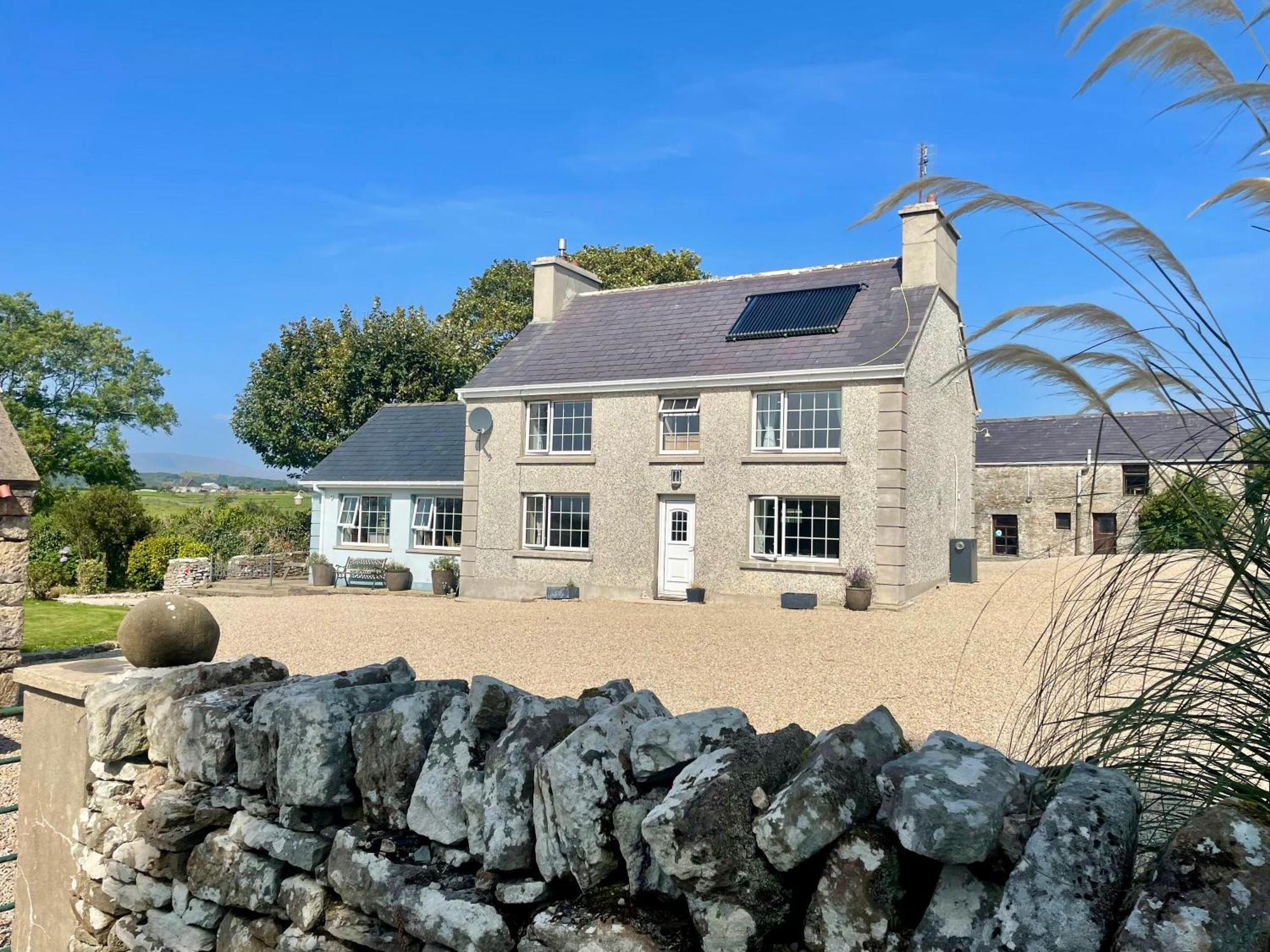 Country Farm House Bruckless 외부 사진